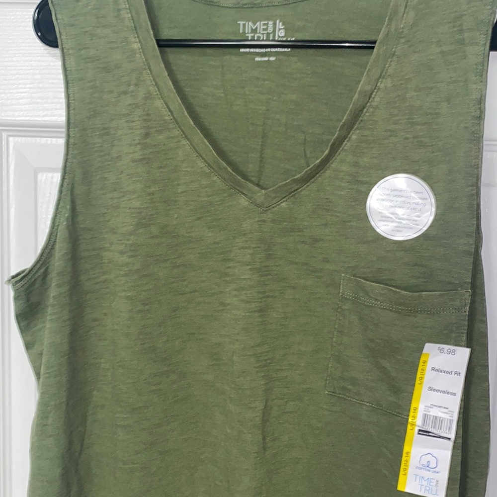 Relaxed Tanks - Picture 3 of 5